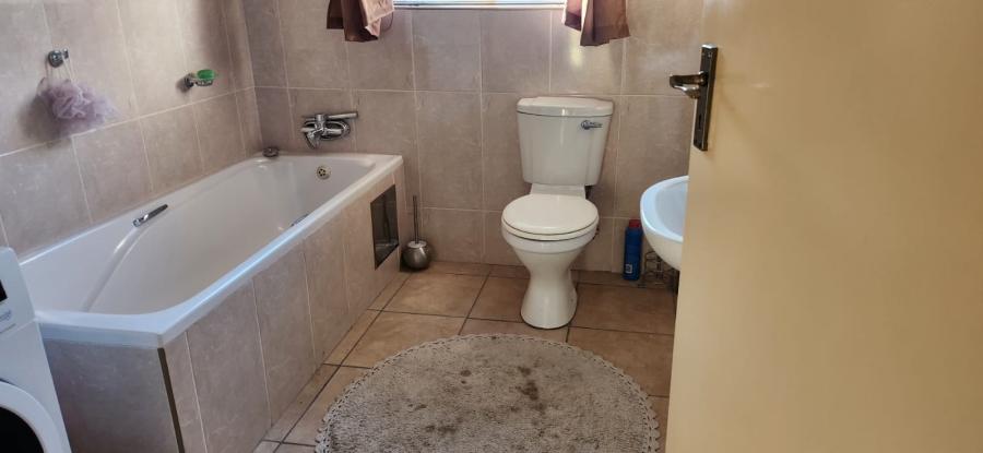 3 Bedroom Property for Sale in Waterval East North West